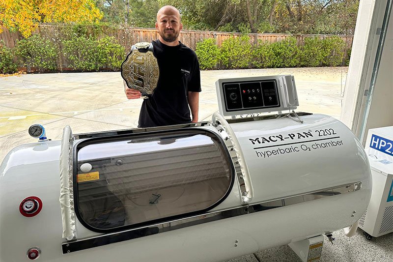 Macy-Pan家用高压氧舱客户： UFC 冠军 TJ Dillashaw