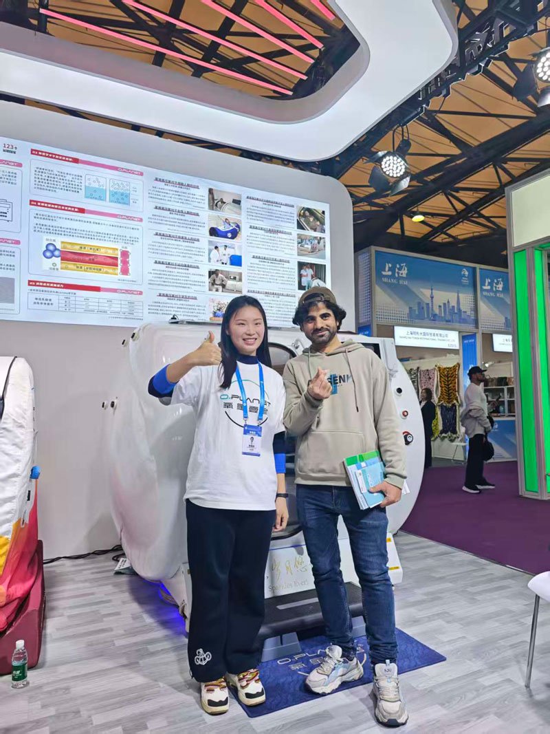 上海宝邦Macy-Pan民用高压氧舱华交会现场