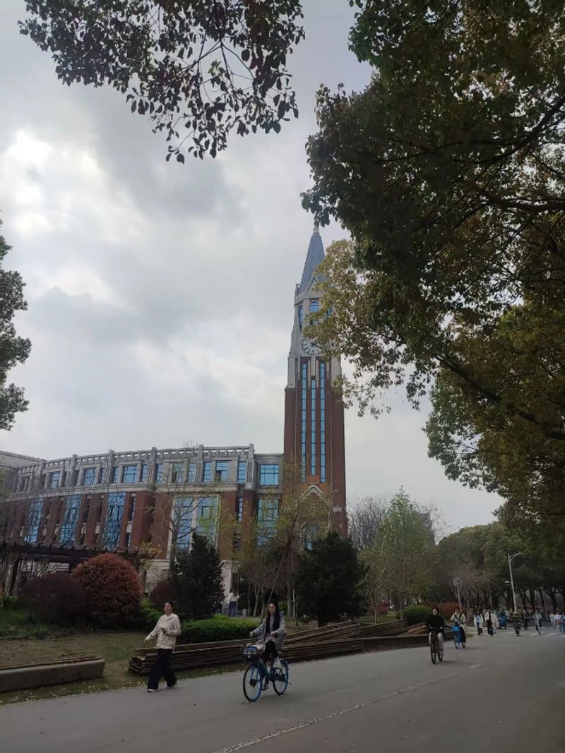 华东政法大学